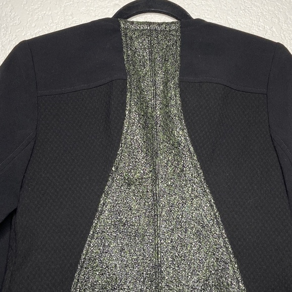 CABI Black Green Metallic Tweed Textured Panel Media Jacket Style 3036 Sz Small - Picture 5 of 8